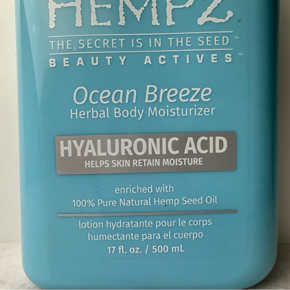 Hempz Ocean Breeze Herbal Body Moisturizer - Picture 2 of 6